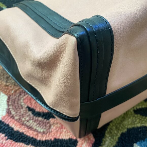 Chloé Alison Top Handle Leather Bag - Picture 15 of 16